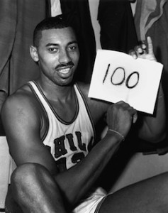 100 Punkte fuer die Ewigkeit - Vor 50 Jahren wirft Wilt Chamberlain legend‰ren NBA-Rekord