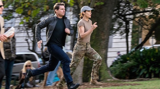 Left to right: Tom Cruise plays Jack Reacher and Cobie Smulders plays Turner in Jack Reacher: Never Go Back from Paramount Pictures and Skydance Productions