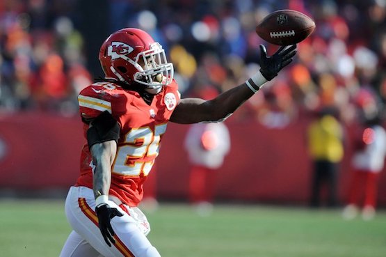 Dec 23, 2012; Kansas City, MO, USA; Kansas City Chiefs running back Jamaal Charles (25) catches a pass against the Indianapolis Colts in the first half at Arrowhead Stadium. Mandatory Credit: John Rieger-USA TODAY Sports